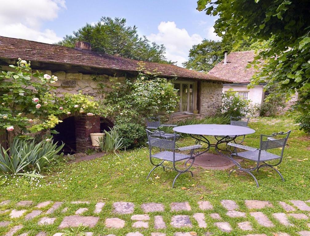 Bed and Breakfast Les Rouges Gorges Giverny Esterno foto